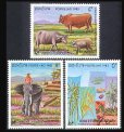 画像2: ラオス切手　1983年　動物 　ゾウ　牛　家畜　3種 (2)