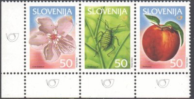 画像1: スロベニア切手　2001年　リンゴ　桃の花　果実　3種