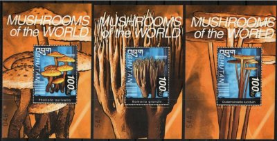 画像1: ブータン切手　1999年　世界のキノコ　3種
