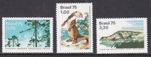 画像1: ブラジル切手  1975年 オオカワウソ　パラグアイカイマン  動植物　3種 (1)