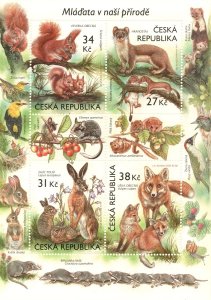 画像1: チェコ切手　2024年　動物親子　ウサギ　4種 (1)
